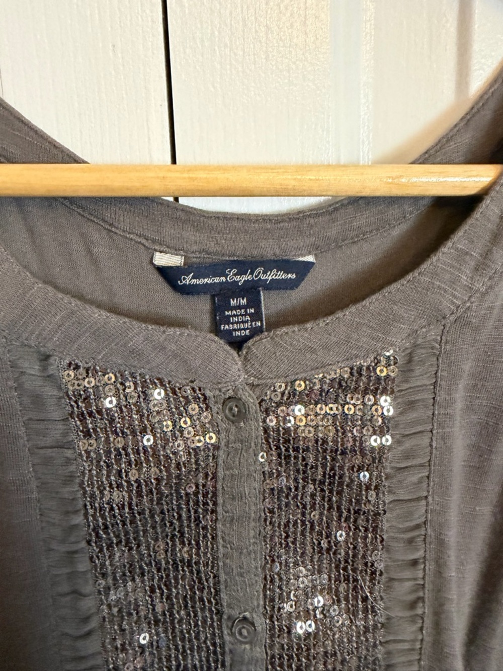 American Eagle Outfitters Gray Sleeveless Sequin Panel Tank Top M - Picture 2 of 6